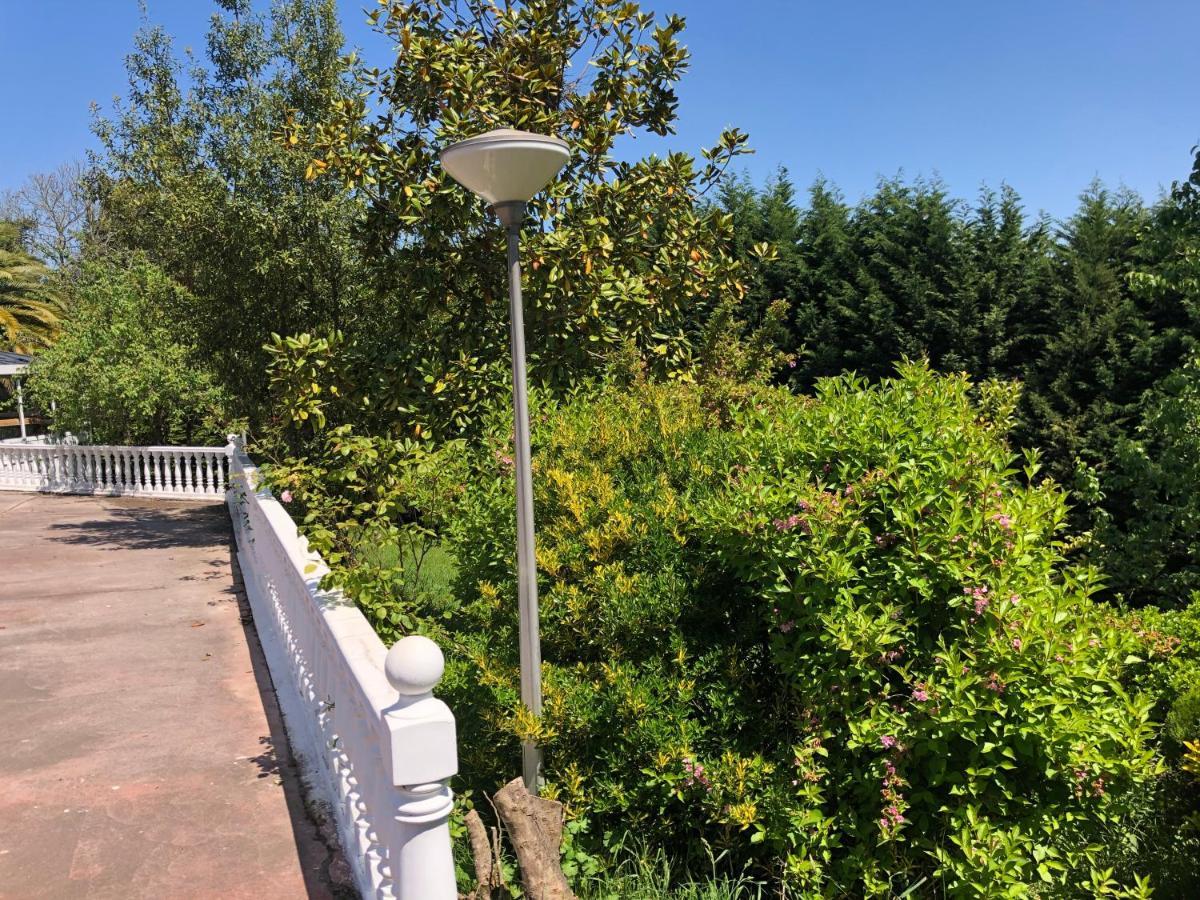 La Casona De La Carbayeda Villa Oviedo Eksteriør billede